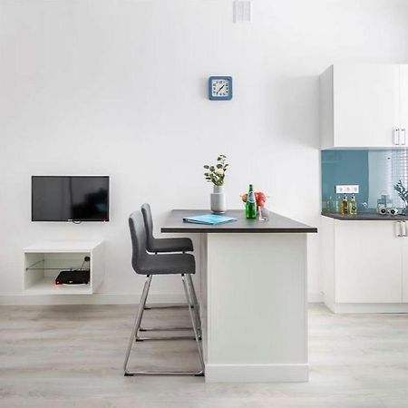 Wspolna 54 - Blue - Good Apartments Varsó Kültér fotó
